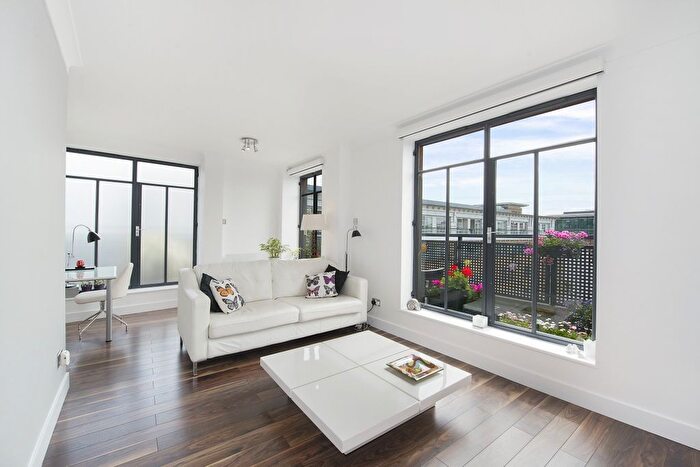 2 Bedroom Flat To Rent In Vanilla Amp; Sesame Court, London, SE1