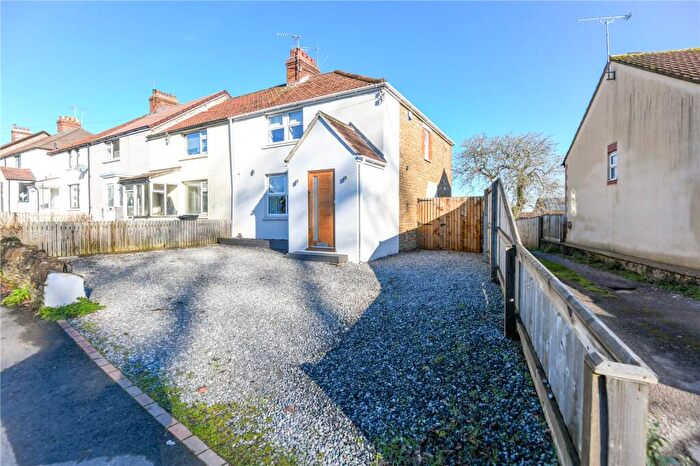 3 Bedroom End Of Terrace House For Sale In Vallis Road, Frome, Somerset, BA11