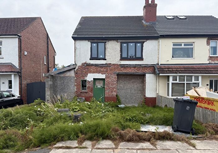 4 Bedroom Semi-Detached House For Sale In Sandbrook Road, Southport, Merseyside, PR8