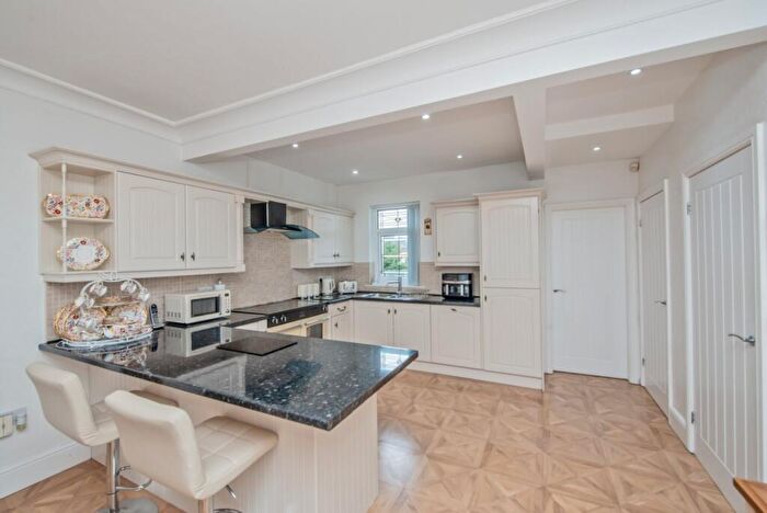 6 Bedroom Detached House For Sale In Bolton Hall Road, Wrose, Bradford, BD2