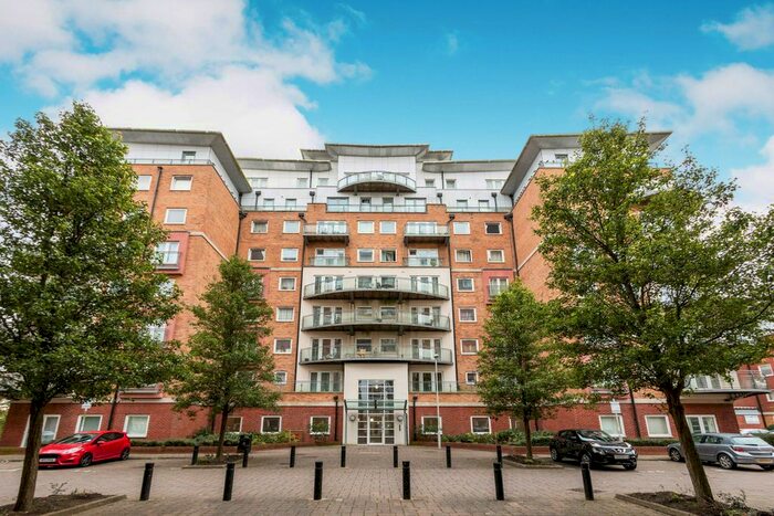 2 Bedroom Flat To Rent In Winterthur Way, Basingstoke, RG21