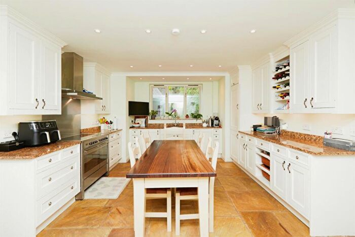 5 Bedroom Detached House For Sale In Main Road, Whatstandwell, Matlock, DE4
