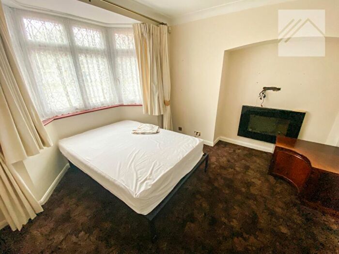 2 Bedroom Detached House To Rent In South Road, South Ockendon, RM15