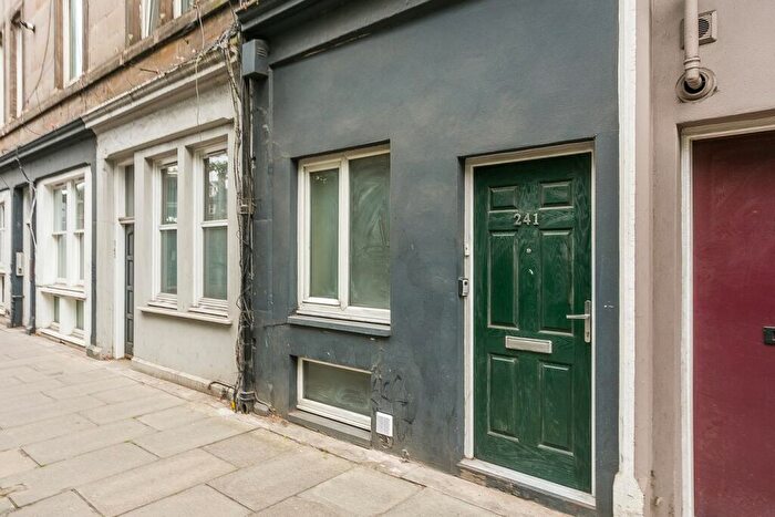 3 Bedroom Flat For Sale In Dalry Road, Dalry, Edinburgh, EH11