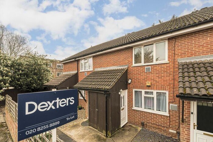 1 Bedroom Flat To Rent In Westland Close, Stanwell, Staines, TW19