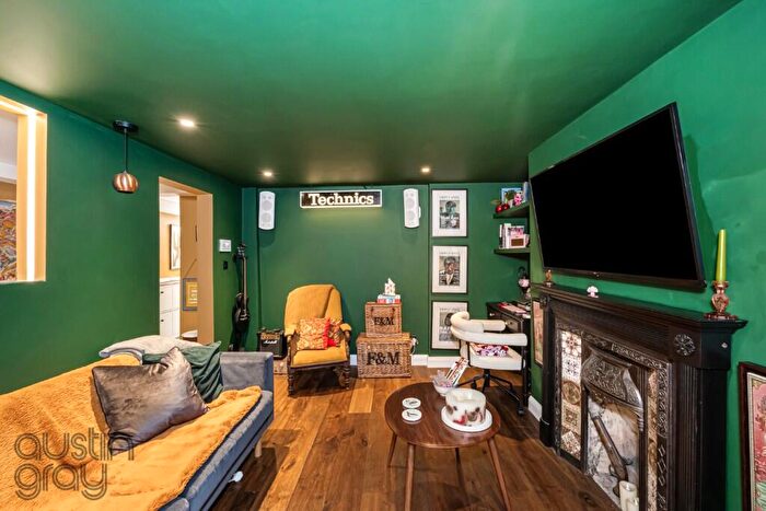 1 Bedroom Flat For Sale In Farm Road, Hove, East Sussex, BN3