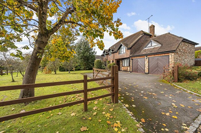 4 Bedroom Detached House For Sale In Liddell Close, Longwater Lane, Finchampstead, Wokingham, Berkshire, RG40