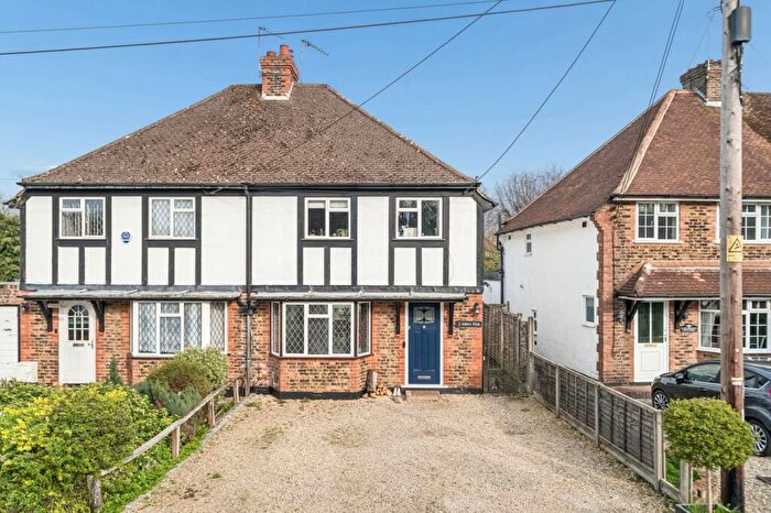 3 Bedroom Semi-Detached House For Sale In Robert Road, Hedgerley, Slough, SL2