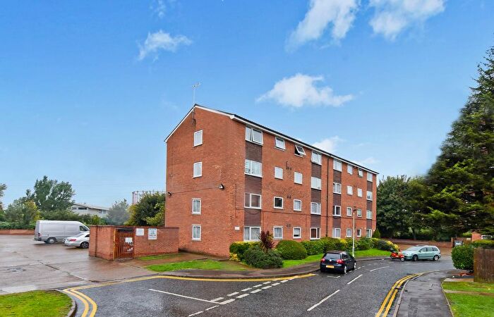 2 Bedroom Flat To Rent In Gurney Close, Barking, IG11