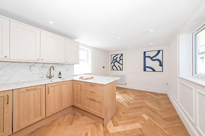 1 Bedroom Maisonette For Sale In Dartmouth Road, Forest Hill, London, SE23