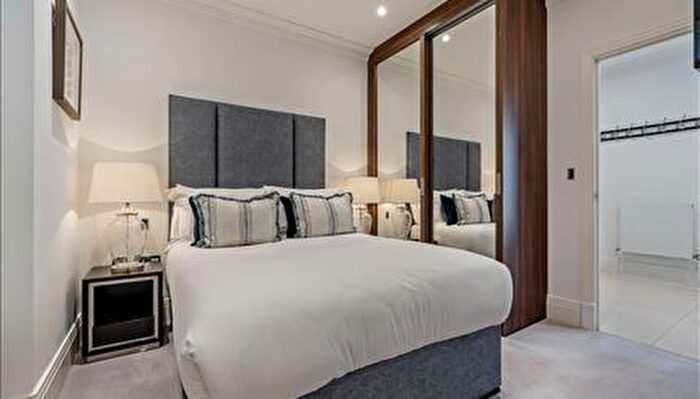 2 Bedroom Flat To Rent In Bedroom Apartment, Palace Wharf Apartments, Fulham, London, W6