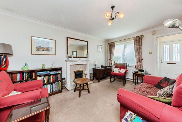 3 Bedroom Semi-Detached House For Sale In Thistleton Close, Macclesfield, Cheshire, SK11