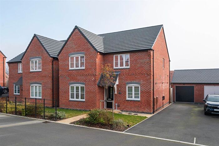 4 Bedroom Detached House For Sale In Perceval Street, Wingerworth, Chesterfield, S42