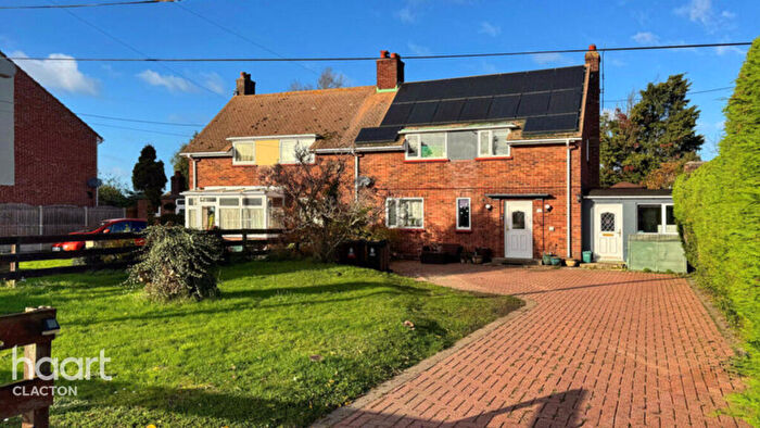 4 Bedroom Semi-Detached House For Sale In Parsonage Lane, Clacton-On-Sea, CO16