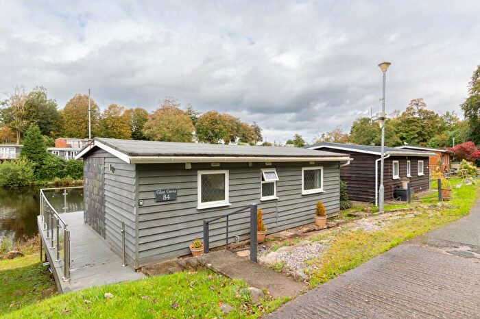 2 Bedroom Bungalow For Sale In Caeathro, Caernarfon, Gwynedd, LL55