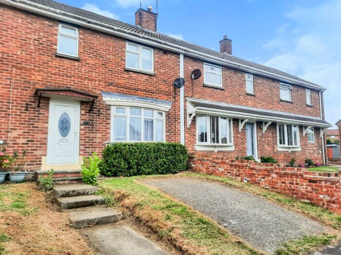 2 Bedroom Terraced House To Rent In Basingstoke Road, Peterlee, Durham, SR8