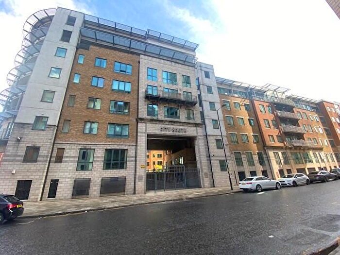 2 Bedroom Flat For Sale In Apartment, City South, City Road East, Manchester, Greater Manchester, M15