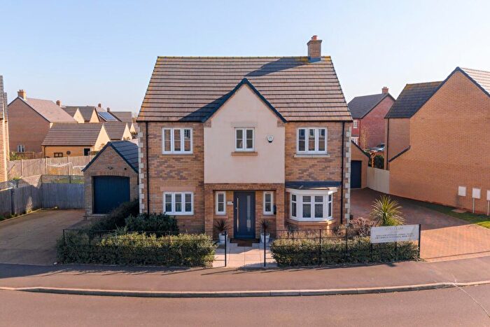 4 Bedroom Detached House For Sale In Lesley Way, Brampton, Huntingdon, Cambridgeshire, PE28