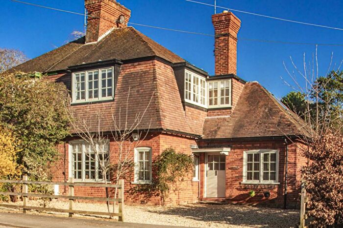 3 Bedroom Semi Detached House For Sale In Cleeve Park Cottages, Goring On Thames, RG8