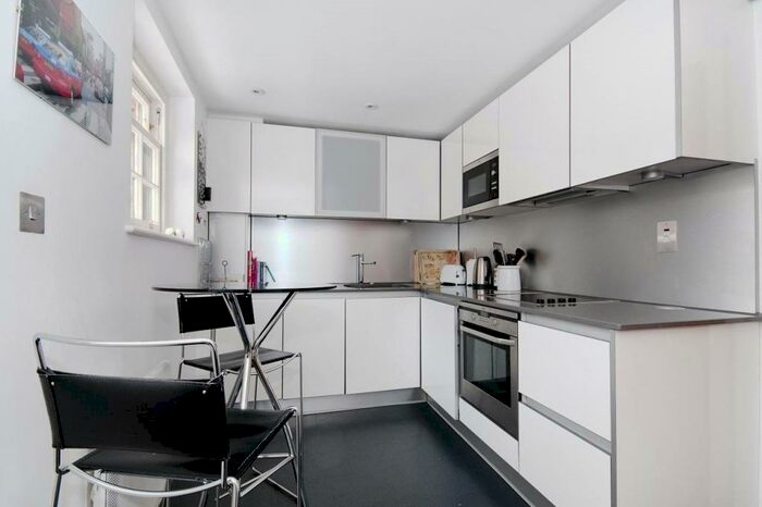 2 Bedroom Flat To Rent In St John Street, London, EC1V