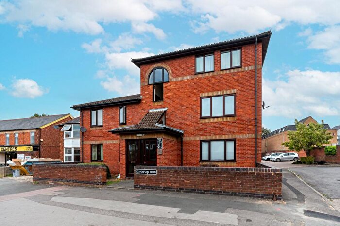 2 Bedroom Flat For Sale In Oxford Road, Cowley, OX4