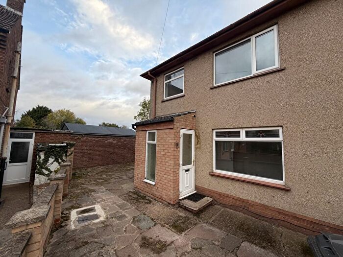 3 Bedroom House To Rent In Kingsland Close, Northampton, NN2