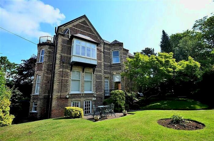 2 Bedroom Flat To Rent In Struan Court, Grey Road, Altrincham, WA14