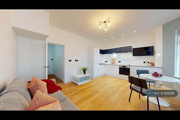 1 Bedroom Flat To Rent In Monthermer Road, Cardiff, CF24