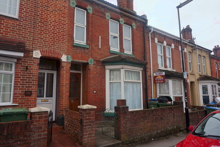 5 Bedroom House To Rent In Milton Road, SO15