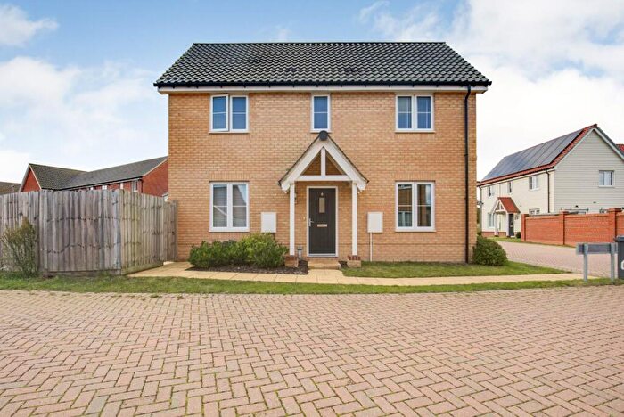 3 Bedroom Detached House For Sale In Murray Close, Woodbridge, IP12
