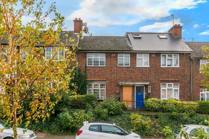 3 Bedroom Terraced House To Rent In Nimrod Road, Furzedown, London, SW16