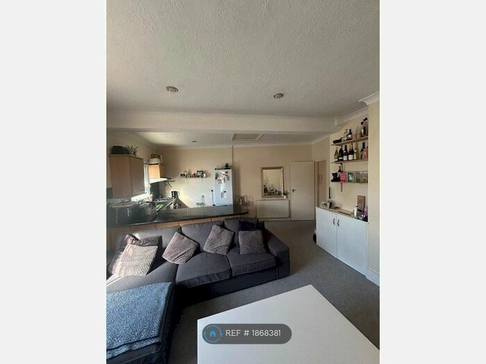 1 Bedroom Flat To Rent In Buckingham Place, Brighton, BN1