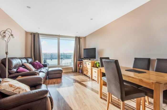 2 Bedroom Flat To Rent In The Courtyard, Camberley, GU15