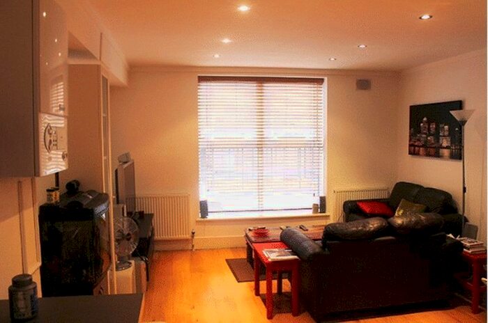 1 Bedroom Flat To Rent In Holloway Road, London, N7