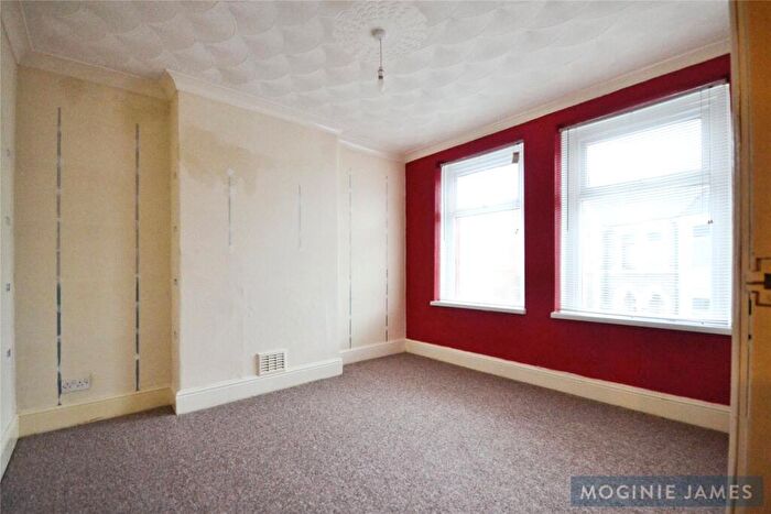 3 Bedroom End Of Terrace House For Sale In Inverness Place, Roath, Cardiff, CF24