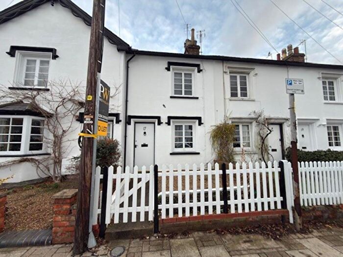 2 Bedroom Cottage To Rent In The Grove, Bedford, MK40