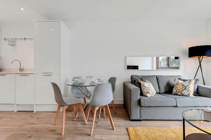 1 Bedroom Flat To Rent In Flat, - Aldenham Road, Bushey, Watford, London, WD19