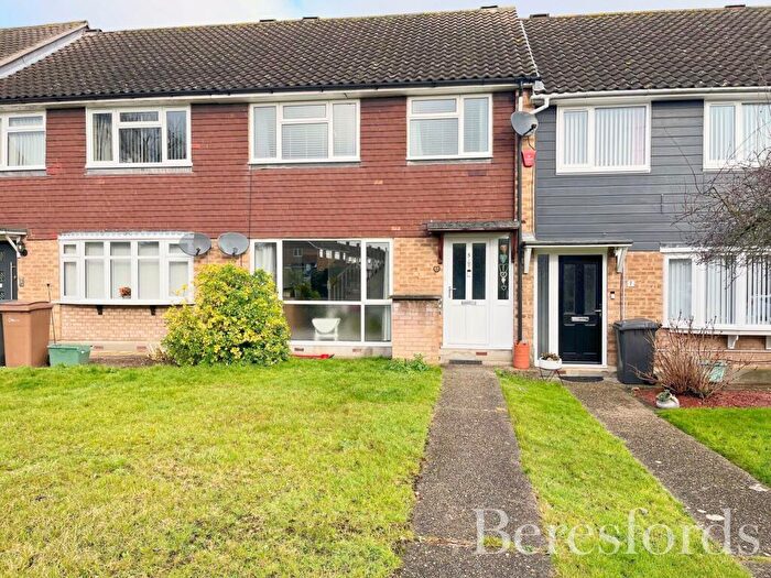 3 Bedroom Terraced House For Sale In Little Meadow, Writtle, CM1