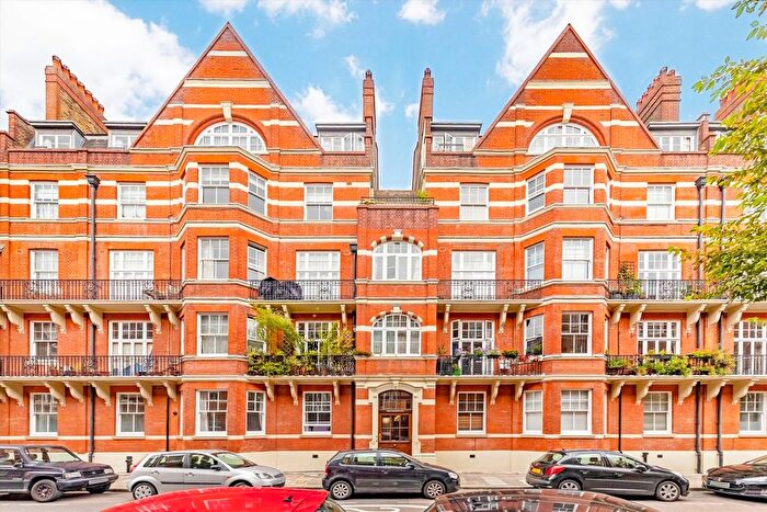 4 Bedroom Flat To Rent In Hammersmith Road, Hammersmith, W14