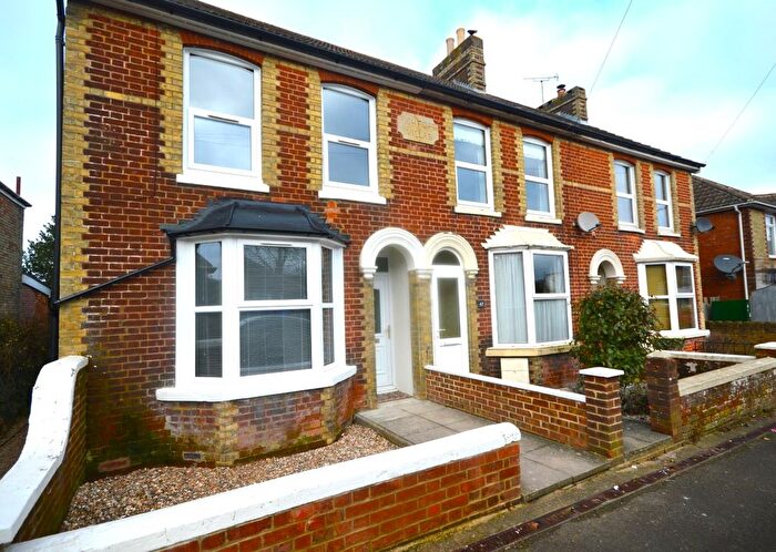 3 Bedroom End Of Terrace House To Rent In Gladstone Road, Willesborough, Ashford, TN24