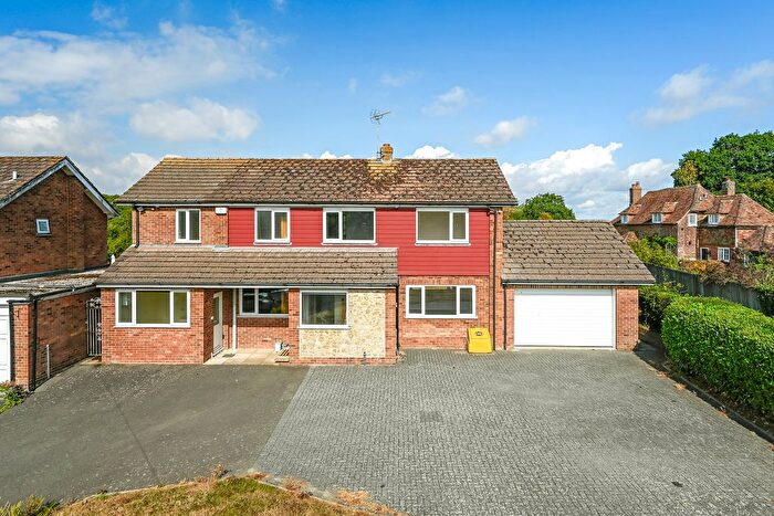 4 Bedroom Detached House For Sale In Lees Road, Brabourne, TN25