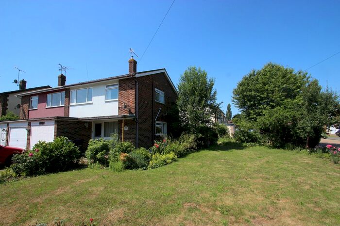 3 Bedroom Semi-Detached House To Rent In Long Lane, Hullbridge, Hockley, SS5