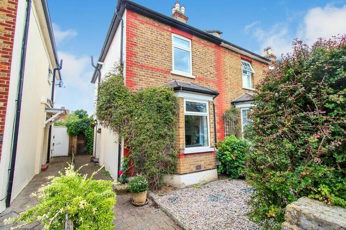 3 Bedroom Semi-Detached House To Rent In Nightingale Road, West Molesey KT8
