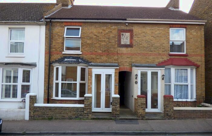 3 Bedroom Terraced House To Rent In Kings Road, Faversham, ME13