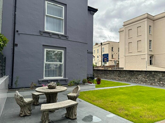 3 Bedroom Flat To Rent In Coronation Road, Bristol, BS3
