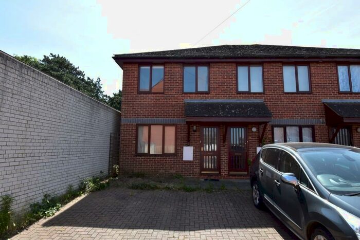 1 Bedroom Flat To Rent In Ruxton Close Swanley, BR8