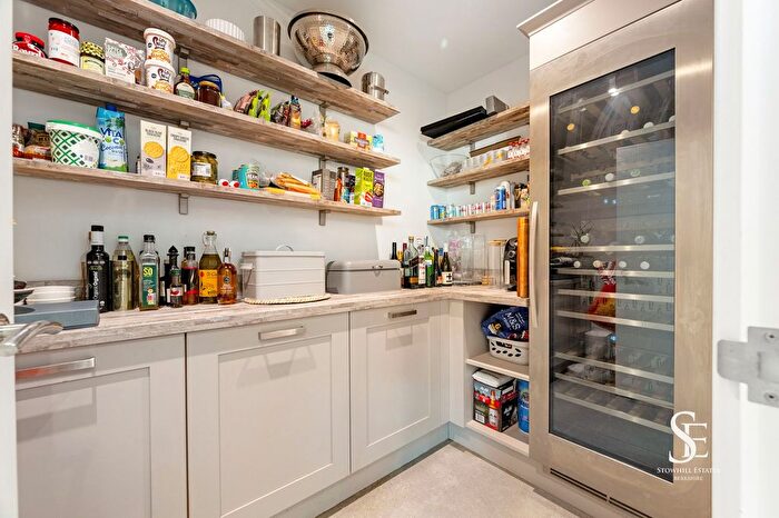 5 Bedroom Detached House For Sale In Redlake Lane, Wokingham, RG40