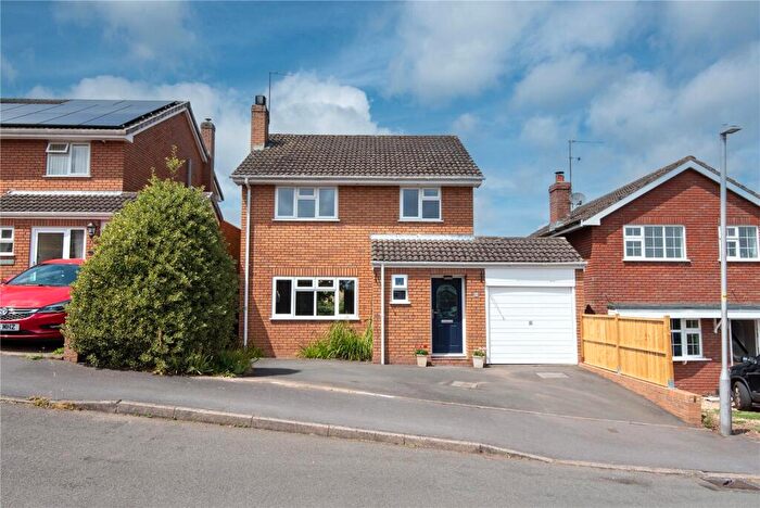 3 Bedroom Detached House For Sale In Cleobury Mortimer, Kidderminster, Shropshire, DY14