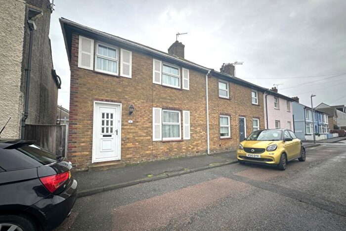 2 Bedroom End Of Terrace House For Sale In Bulwark Road, Deal, CT14