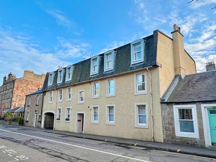 3 Bedroom Flat To Rent In Canaan Lane, Morningside, Edinburgh, EH10